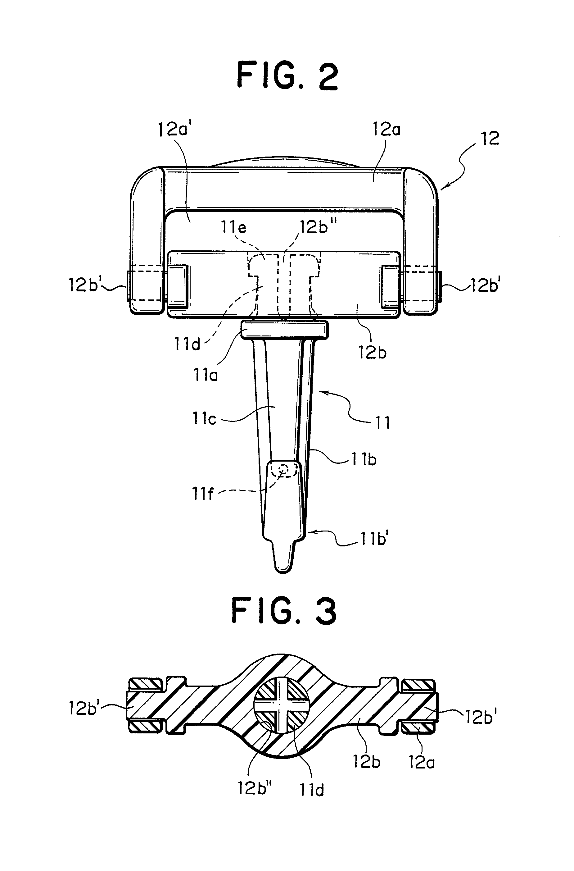 Swivel snap hook of synthetic resin