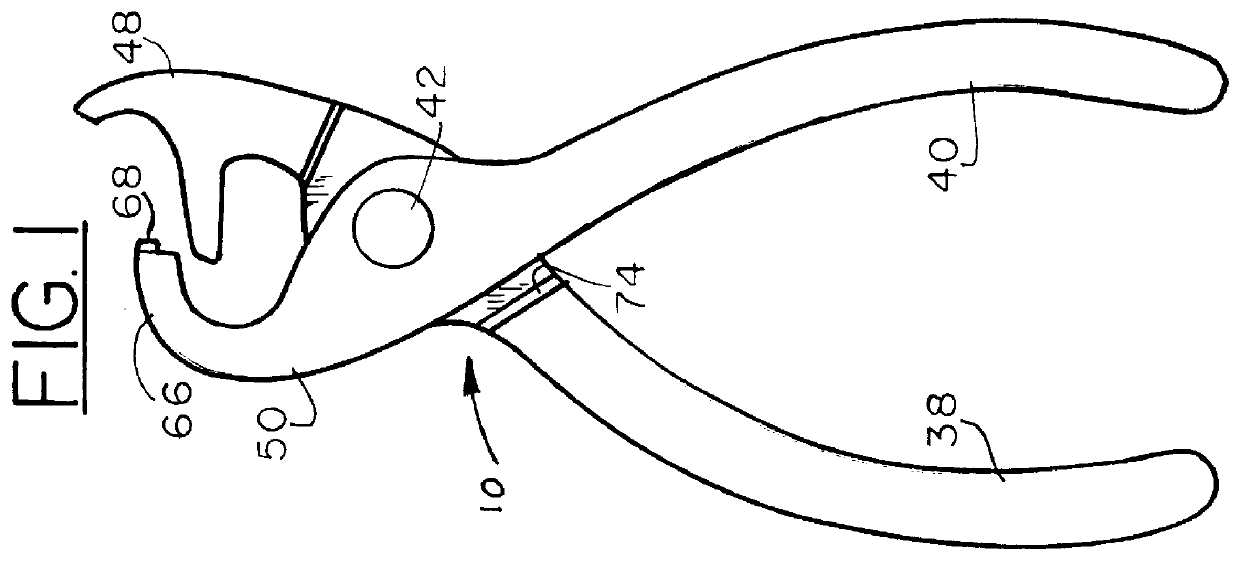 Tool for installation and removal of fastener clips