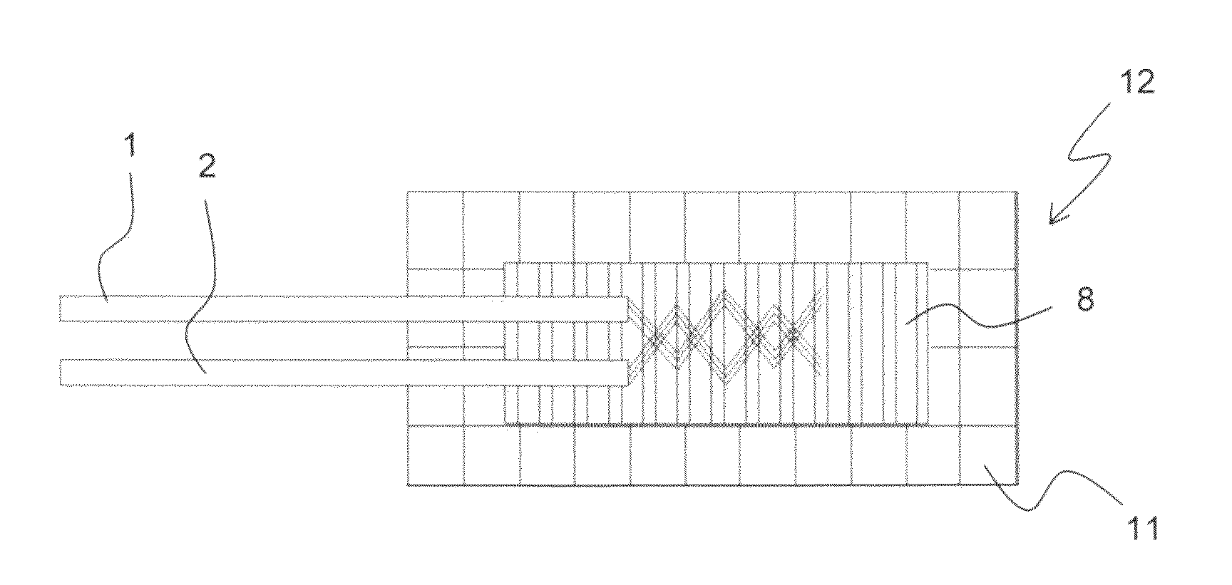 Superconducting connection between MgB2 superconducting wires via a compressed element made from HTS powder