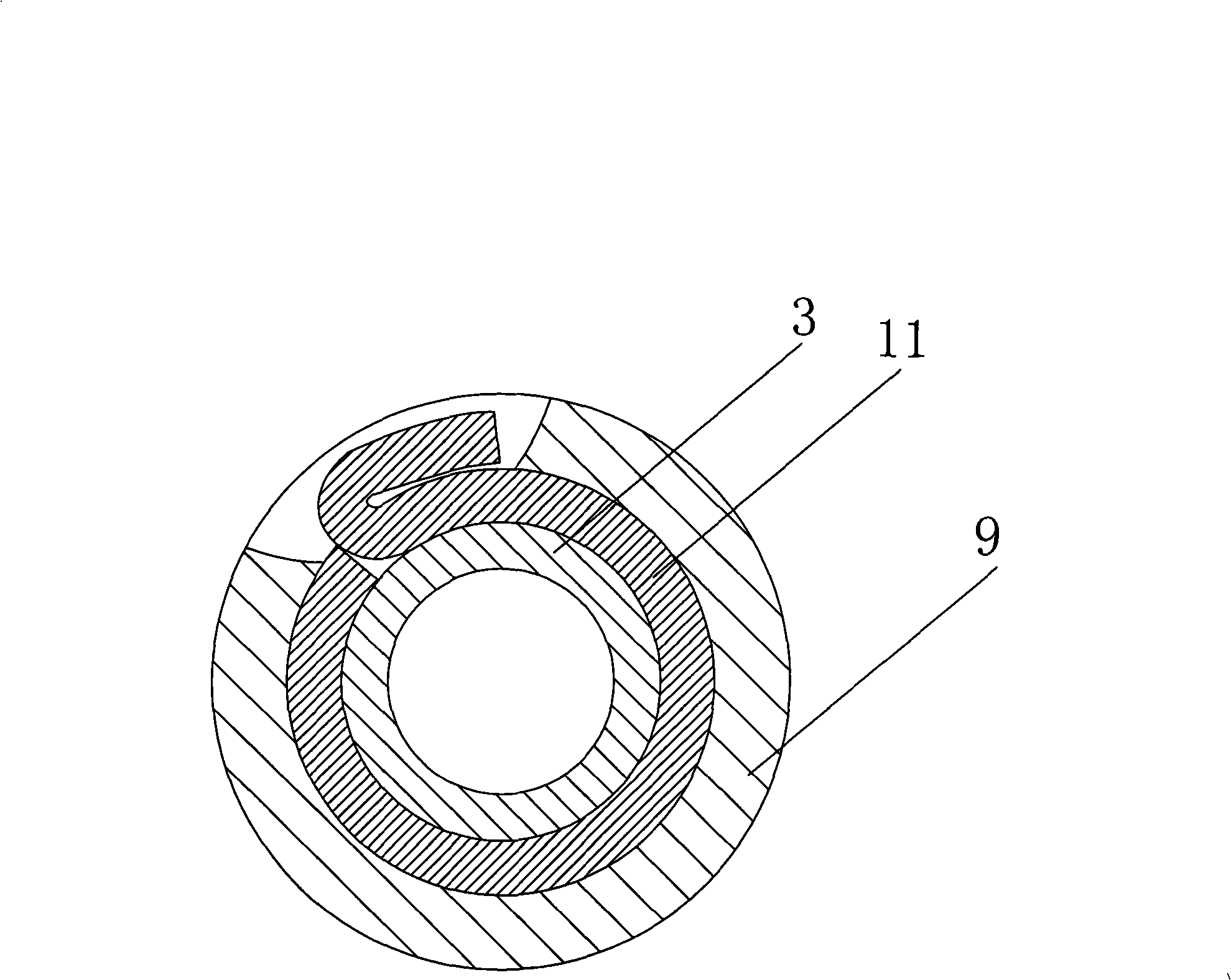 Plug type rotatable cable armouring connector