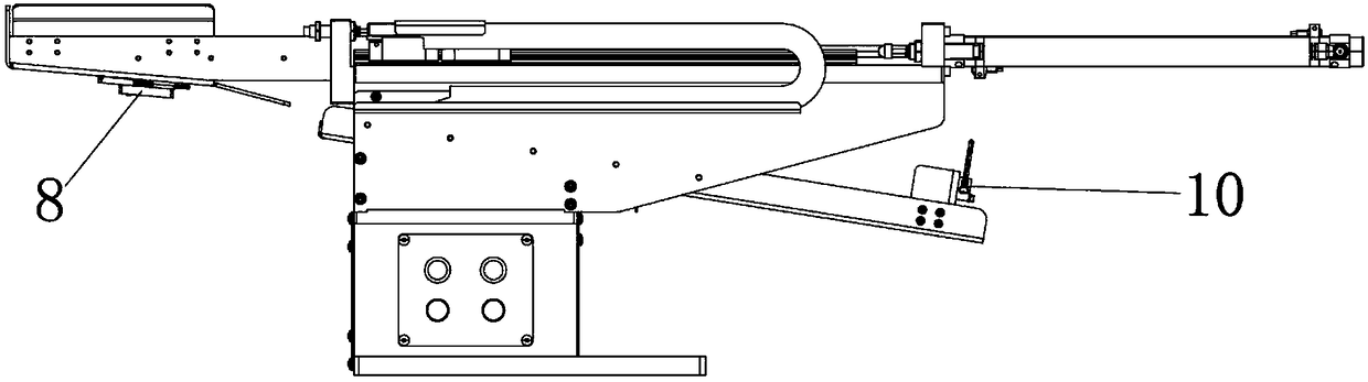 Material receiving device for stamping discharging