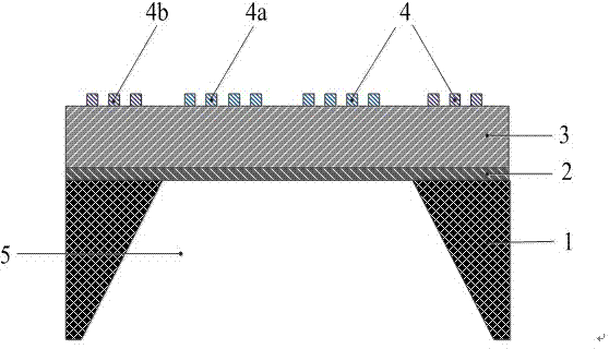 Structure of surface acoustic wave device on basis of flexible substrate and manufacturing method of surface acoustic wave device