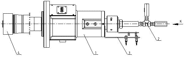 A water-discharging and cutting mechanism of the center of the high-speed spindle of a CNC machine tool