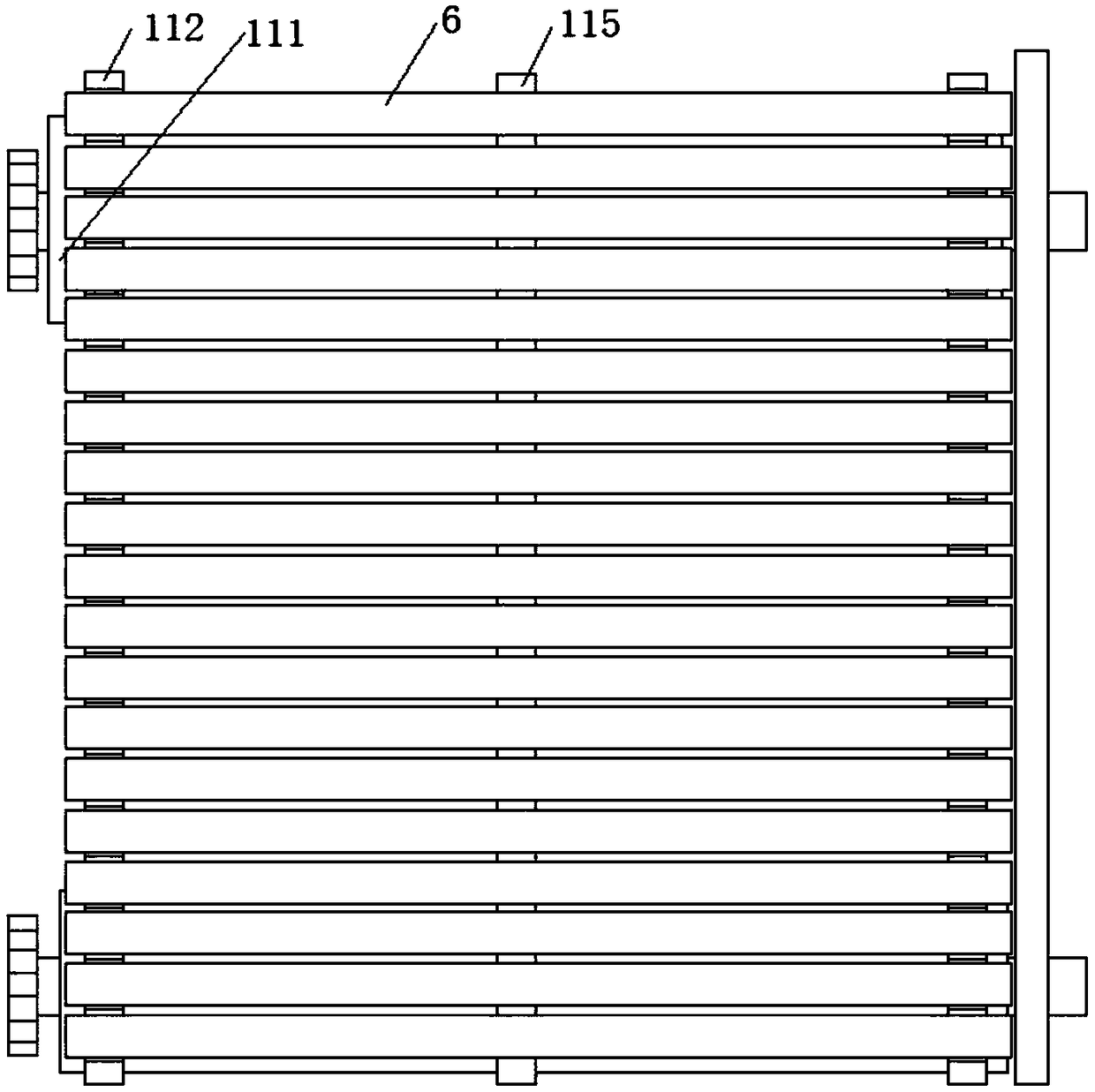 Continuous type sugarcane leaf peeling structure and leaf peeling production line with leaf peeling structure