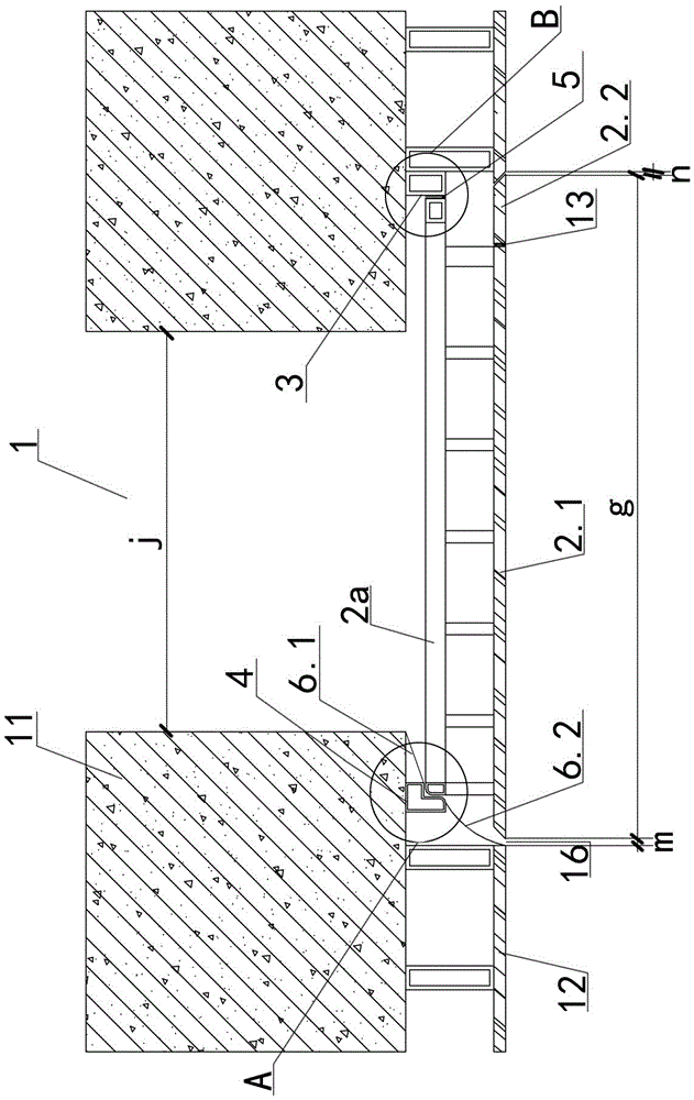 Facade seismic isolation gap device used for seismic isolation building and construction method thereof