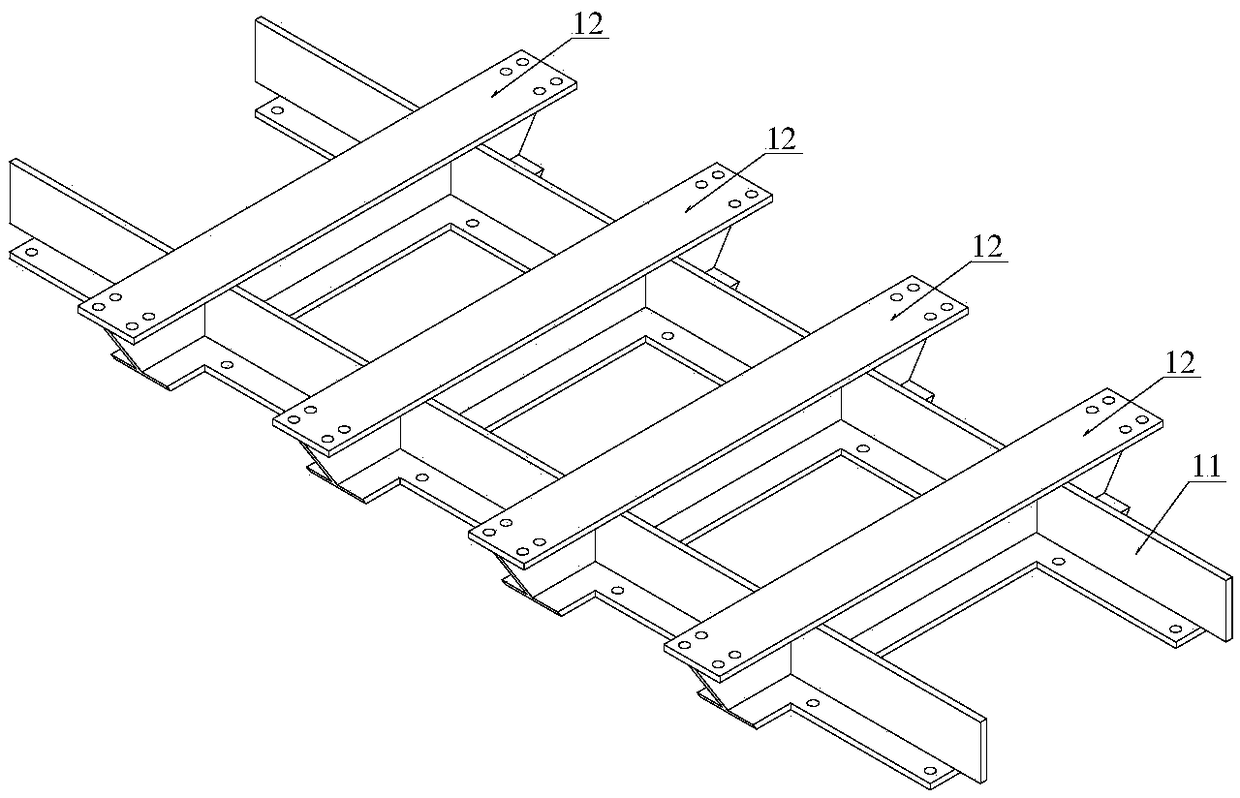 Vibration attenuation type magnetic levitation system track expansion adjusting structure