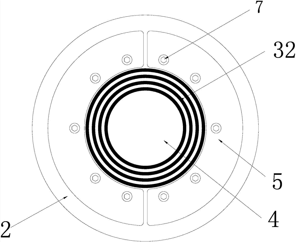 Wall-through or pipe-through variable-diameter sealing structure of cable and sealing method of variable-diameter sealing structure