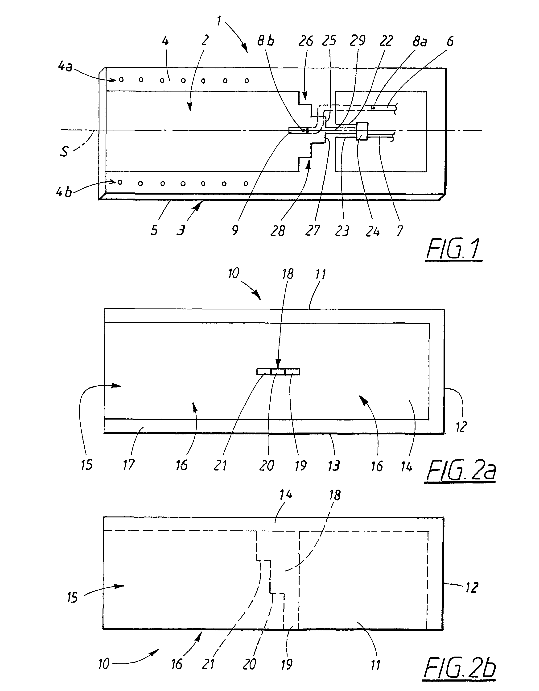 Dual polarized waveguide feed arrangement with symmetrically tapered structures