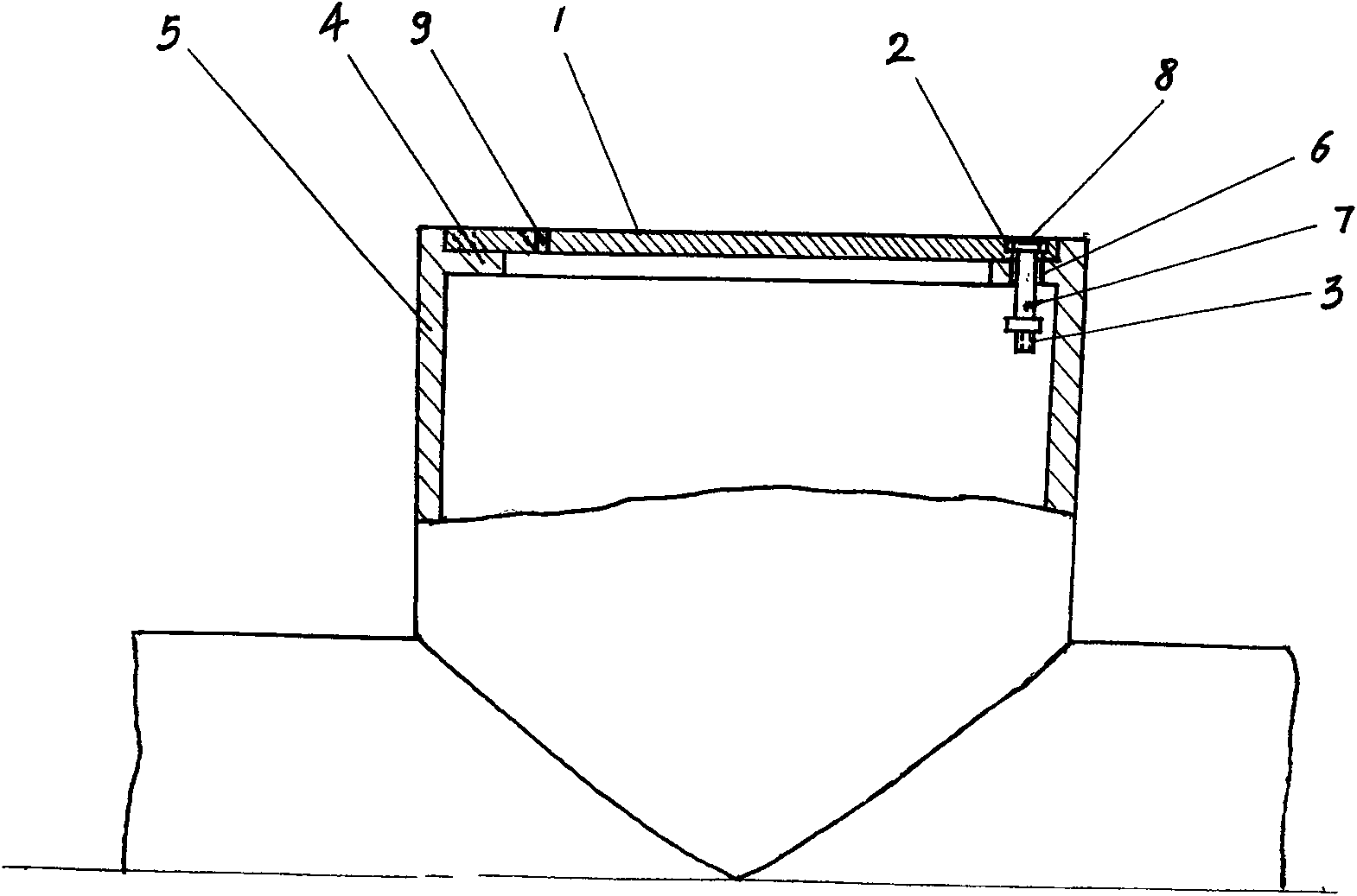 Bolt-connecting anti-theft iron well lid device of sewer