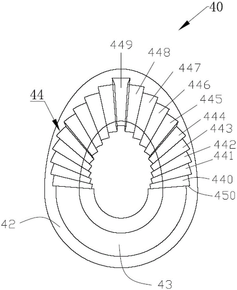 Reflector assembly and lamp using the reflector assembly