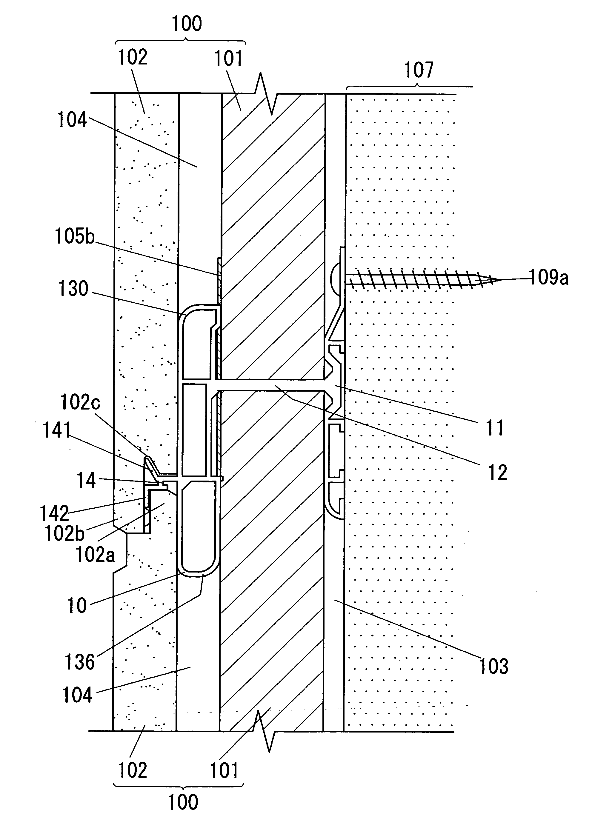 Wall materials bracket and insulating wall structure