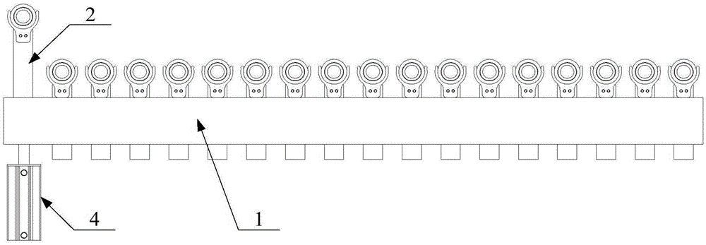 Straight-line tool magazine