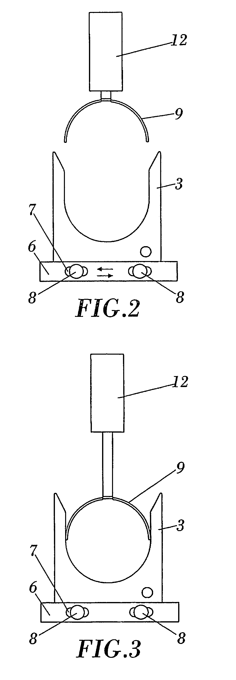 Feeder for meat pieces made of entire muscles for a piston stuffing machine