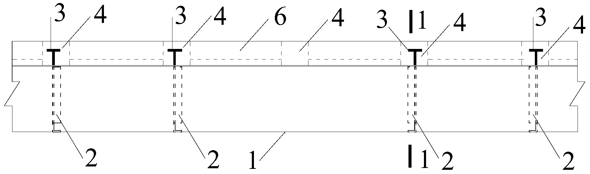 Reinforcing device of concrete beam and construction method thereof