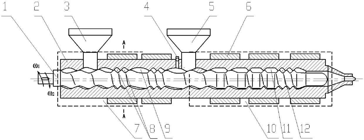 Volume fluctuation-based biomass continuous flash explosion and in situ alloying method and device