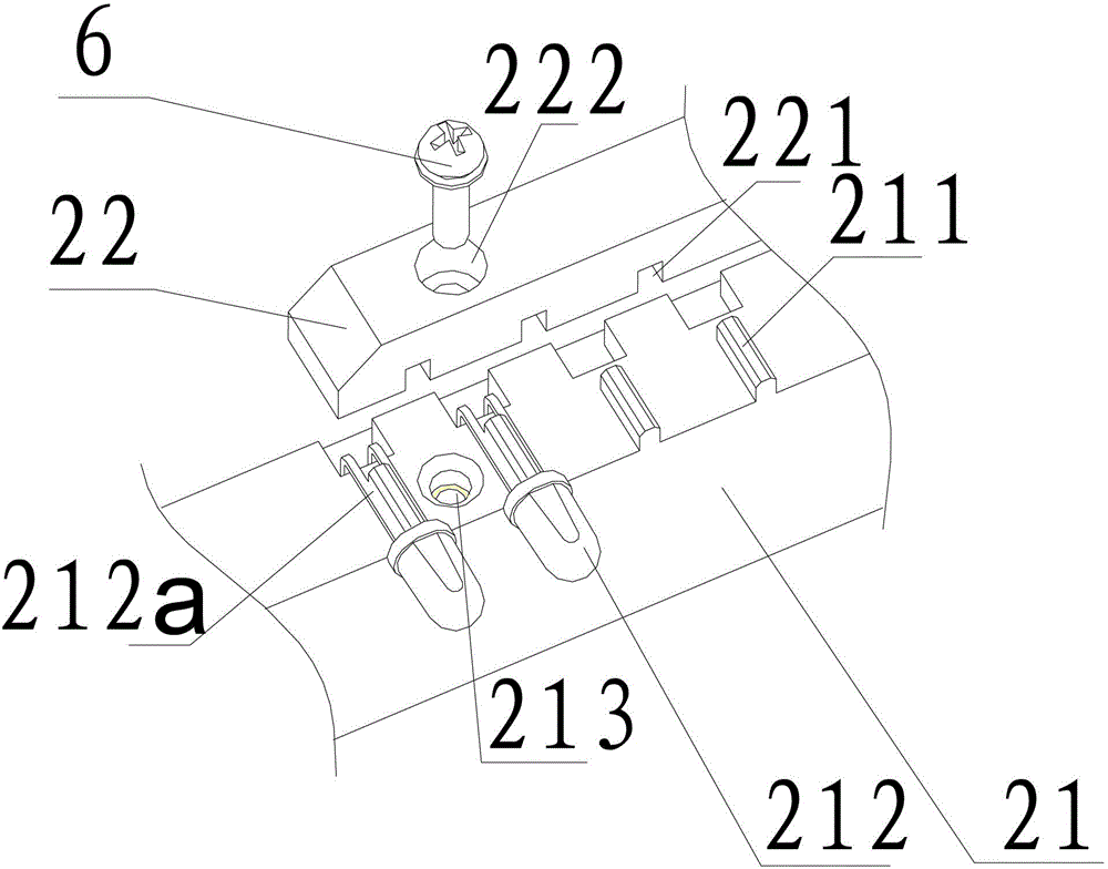 Device and method for detecting light source of LED (Light-Emitting Diode) lamp tube