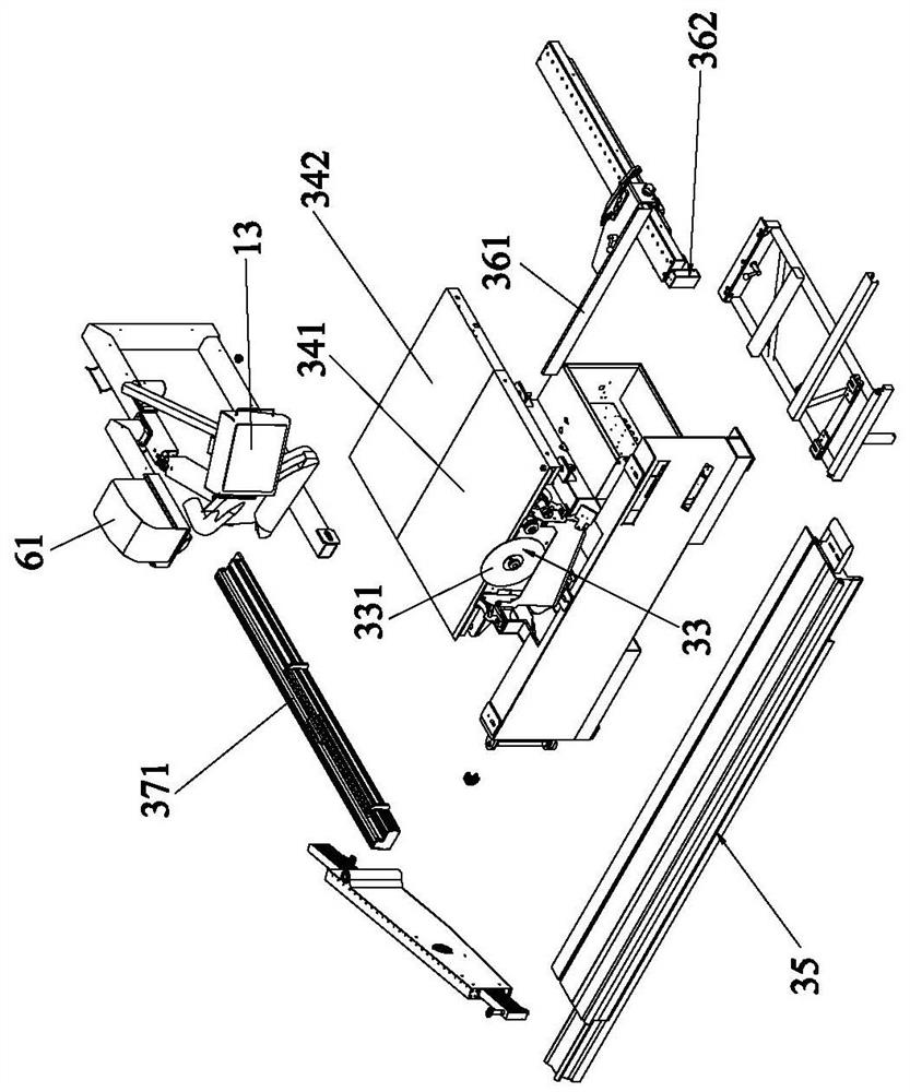 Code scanning type numerical control sawing system and machining method thereof