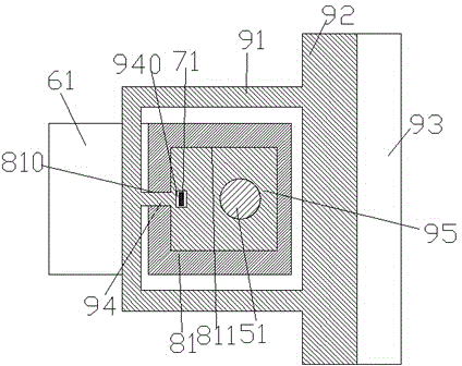 Rice seedling transplanting device good in heat dissipation performance