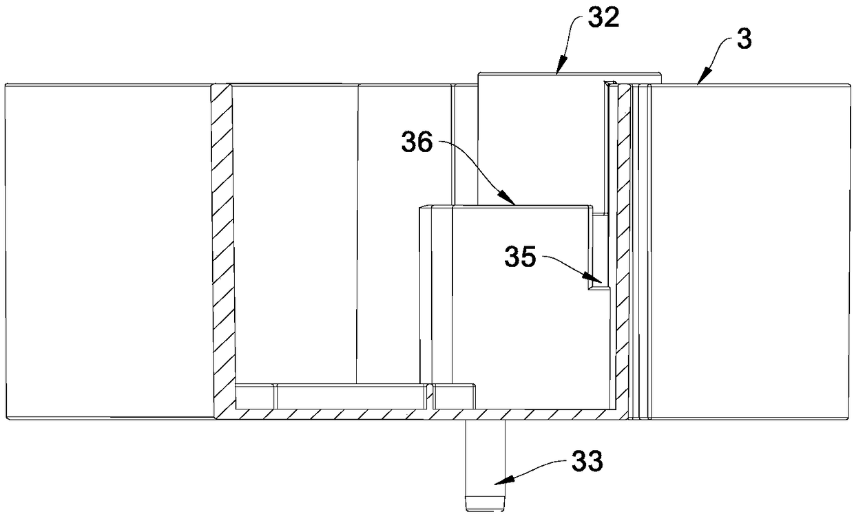 Multistage irrigation device for plant planter