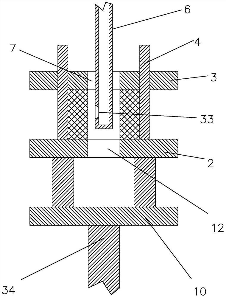 Auxiliary tooling for glue spraying of stabilizer bar bushing