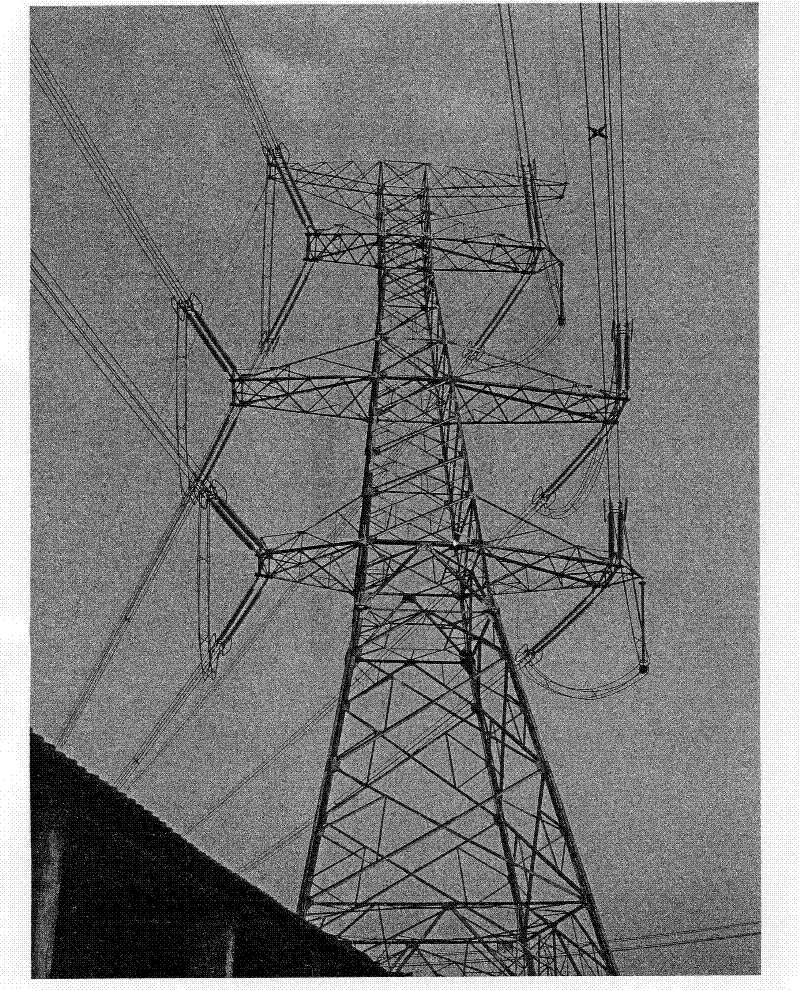 Automatic threshold value image segmentation method based on entropy value and facing to transmission line part identification