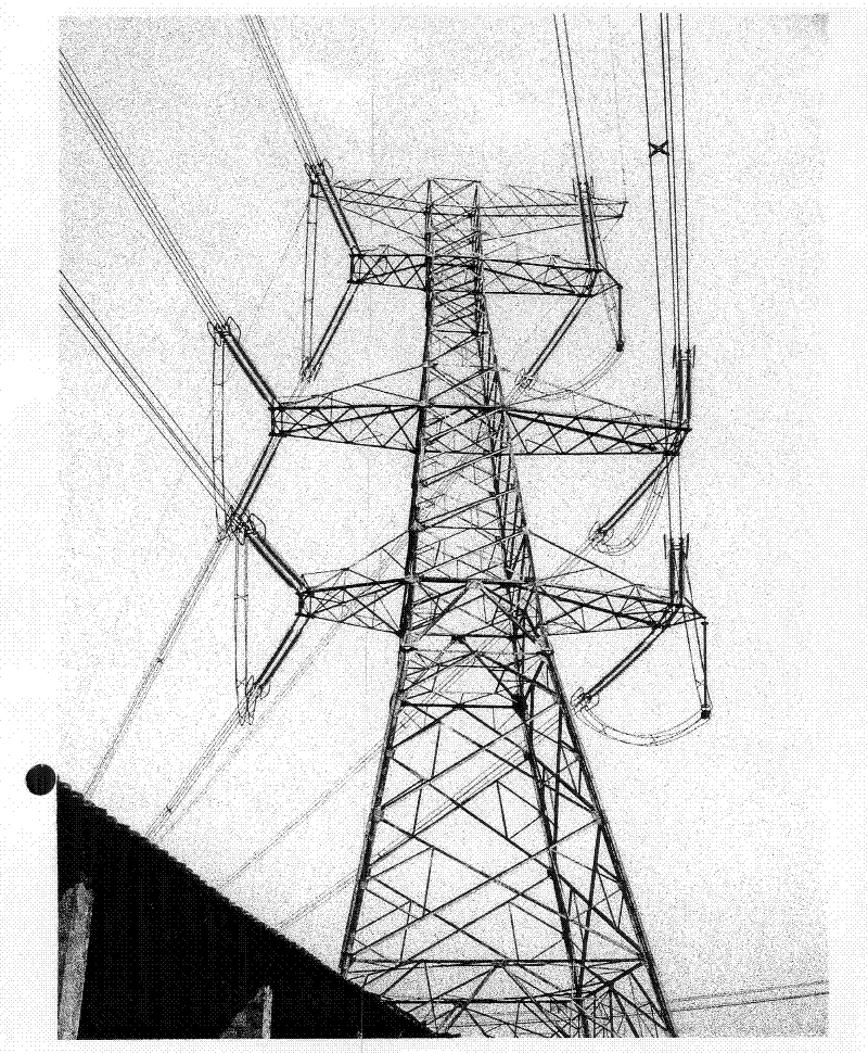 Automatic threshold value image segmentation method based on entropy value and facing to transmission line part identification