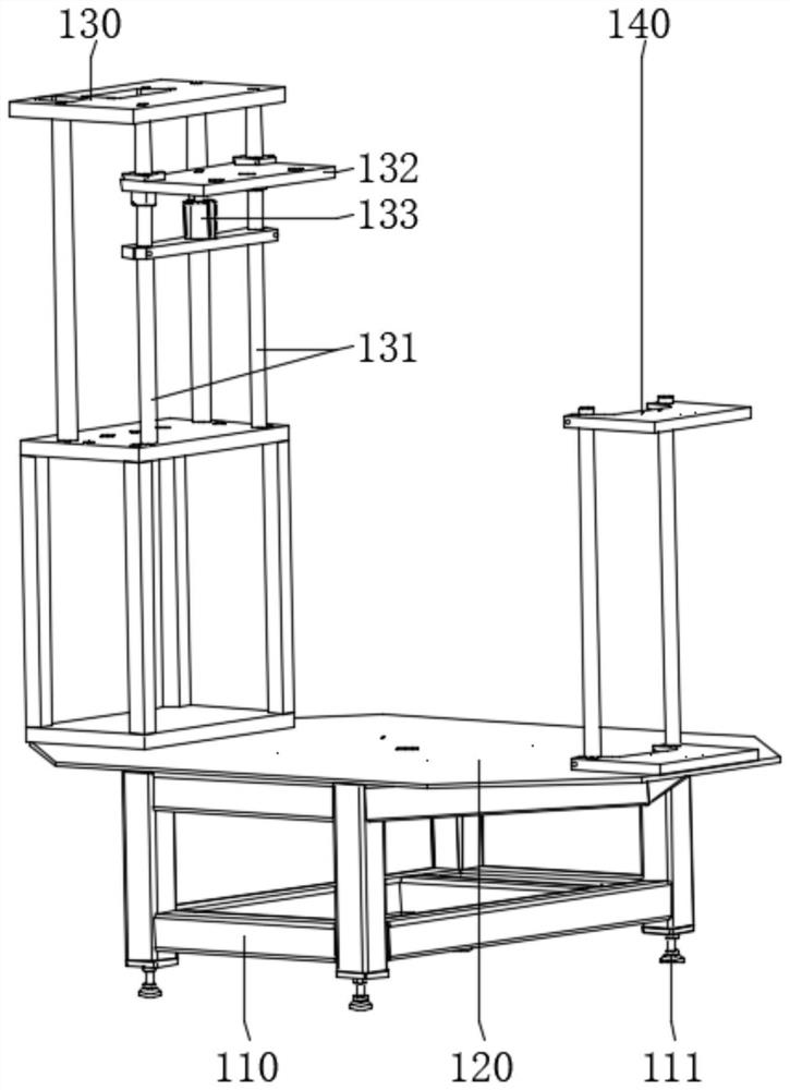 Filling device for emulsion explosive production