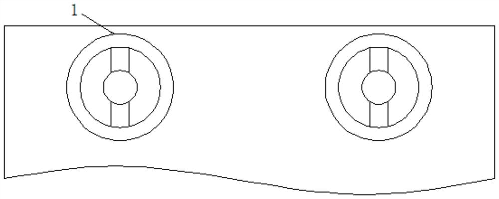 An auxiliary device for controlling the height of a gas stove by switching on and off the gas