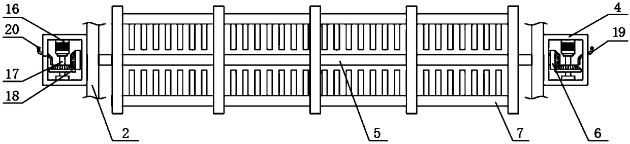 Whole-feed combined harvester capable of saving transmission space