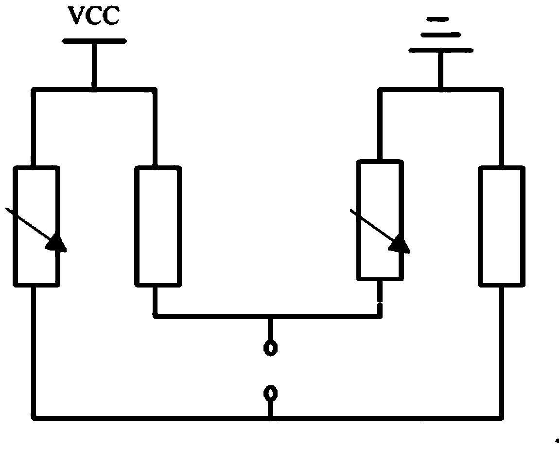 Dual-differential type low noise weak magnetic signal collecting and processing device