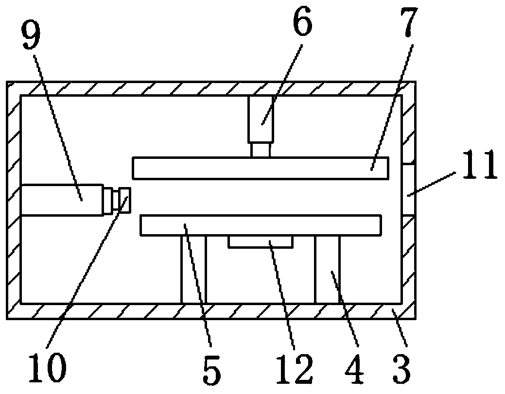 Feeding device used for splicing of furnace boards