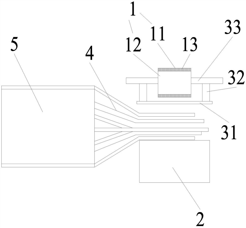 Ultrasonic welding device and ultrasonic welding method