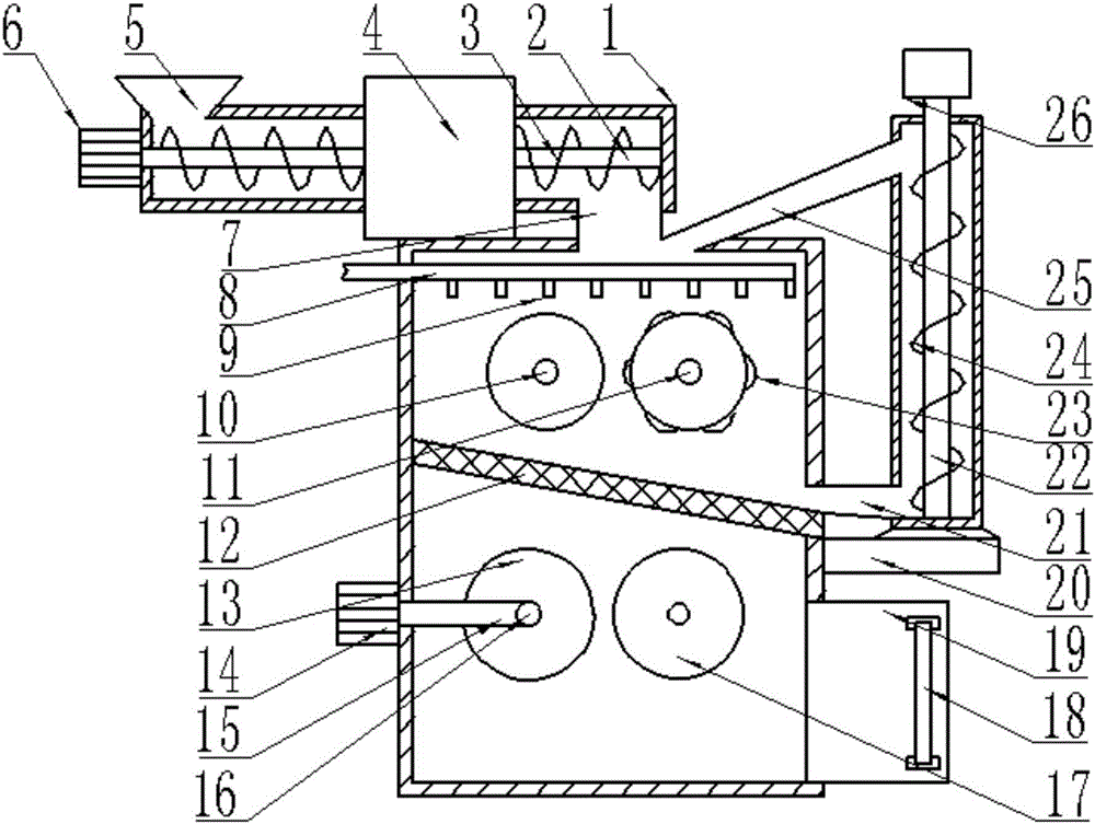 Construction waste smashing and recycling device