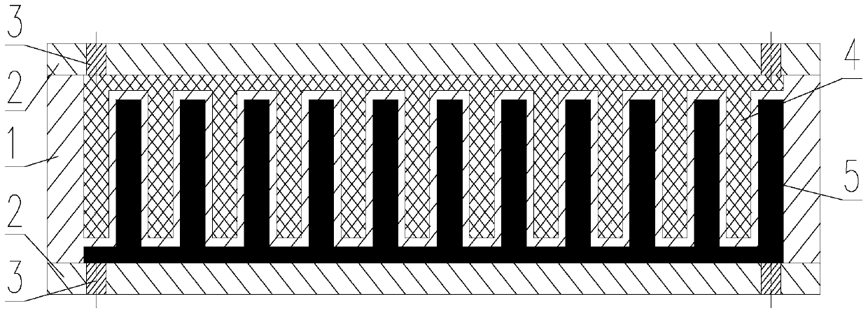 Rapid thermal response composite phase change heat storage device and preparation method thereof