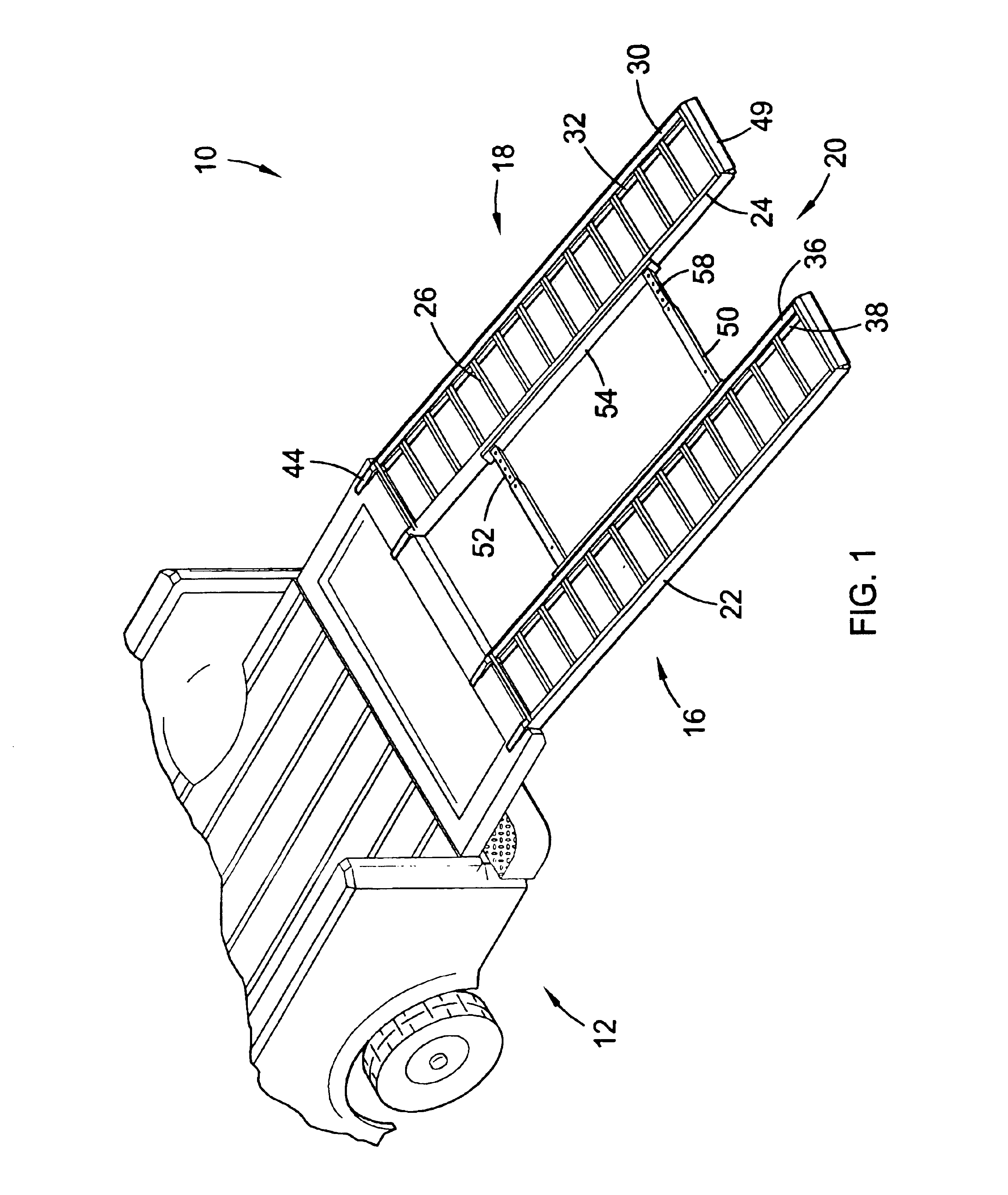 Width-adjustable vehicle loading ramp