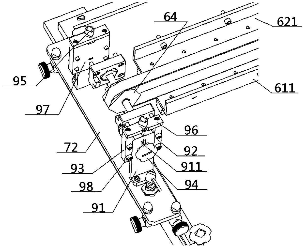 Multidirectional adjustable screen printing system and use method thereof