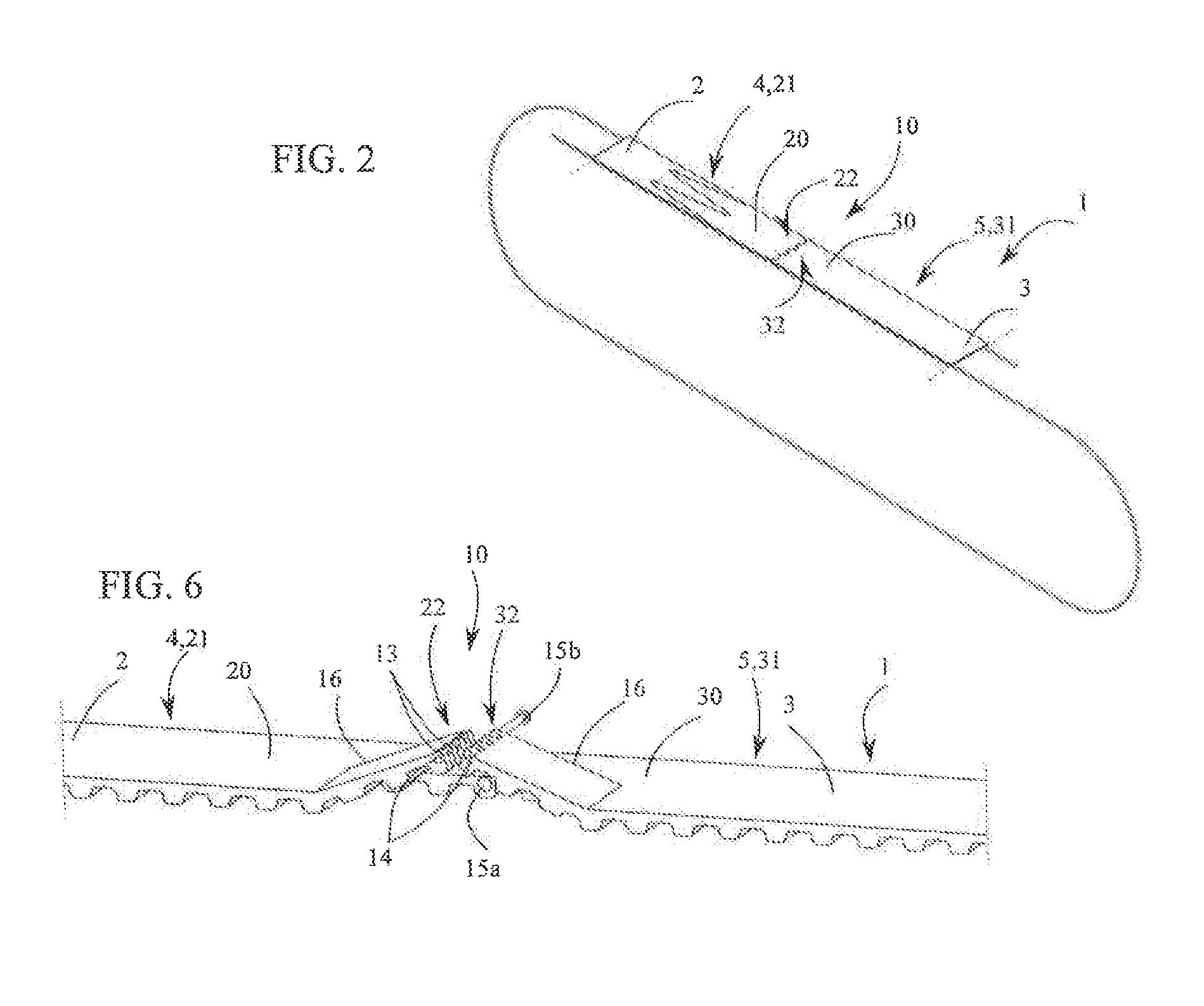 Splicing device for closing a looped material band and material band provided with such splicing device