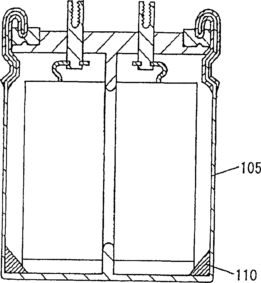 Capacitor and method of connecting the same