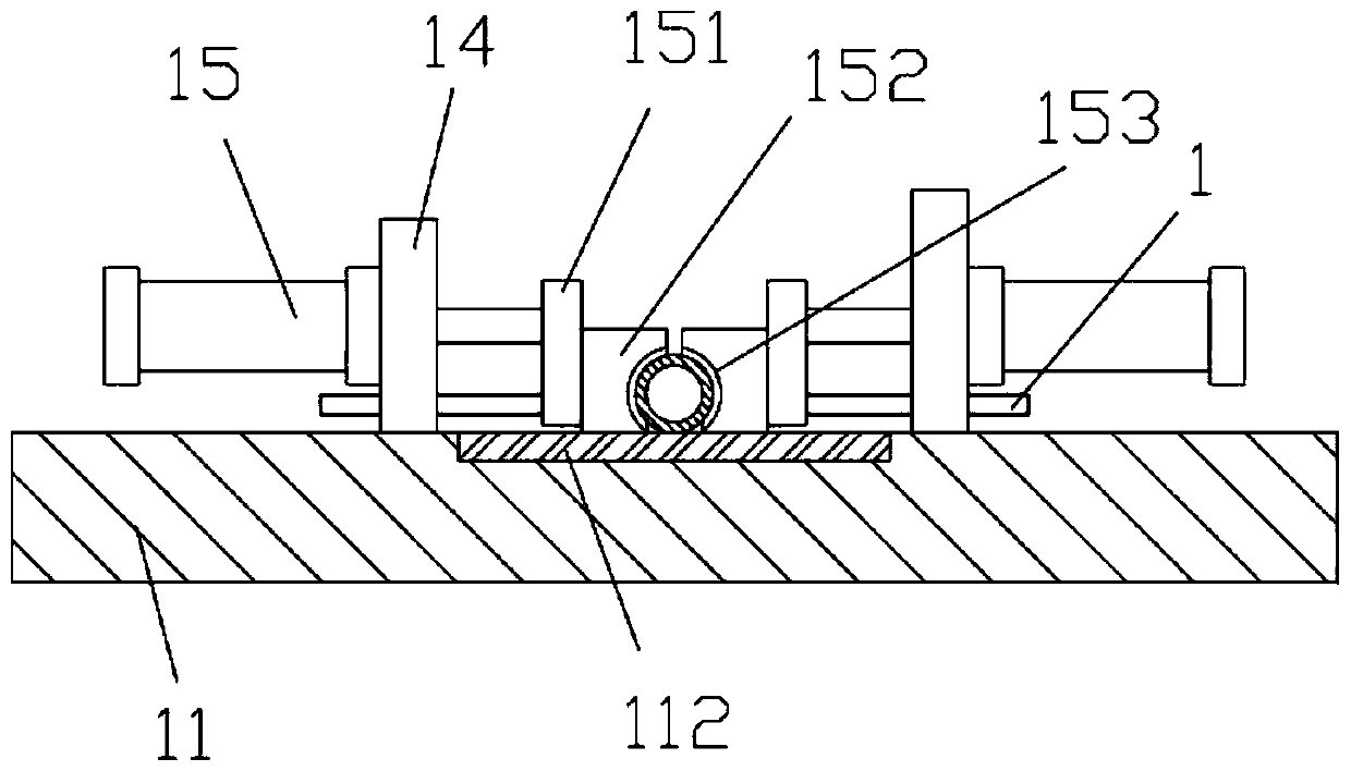 A metal pipe automatic clamping and cutting mechanism with a receiving tank body