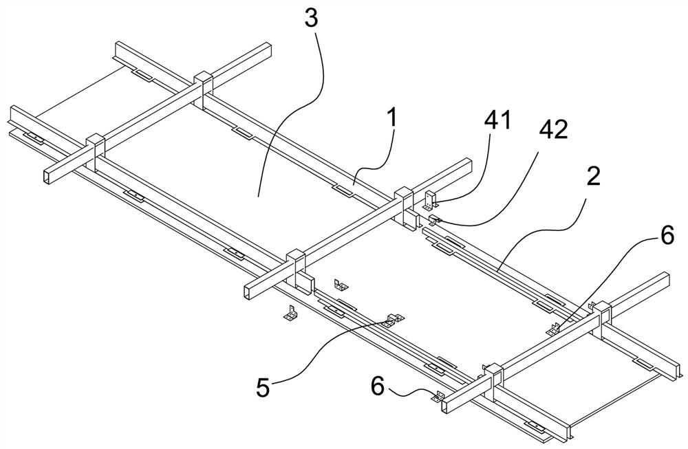 Room clear height lifting suspended ceiling structure and mounting method thereof