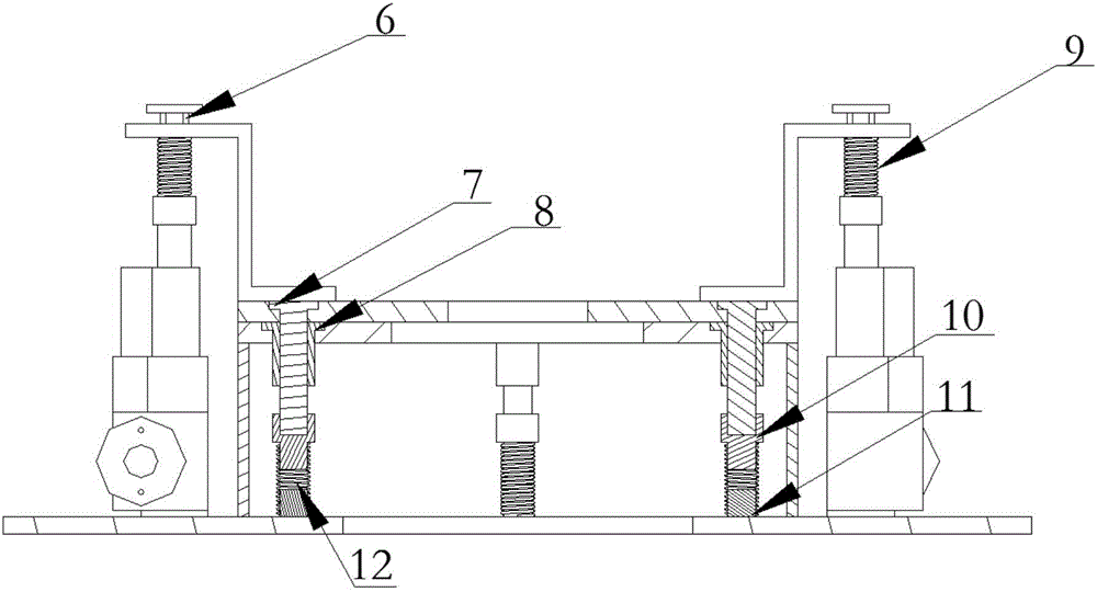 Self-floating type climbing mechanism