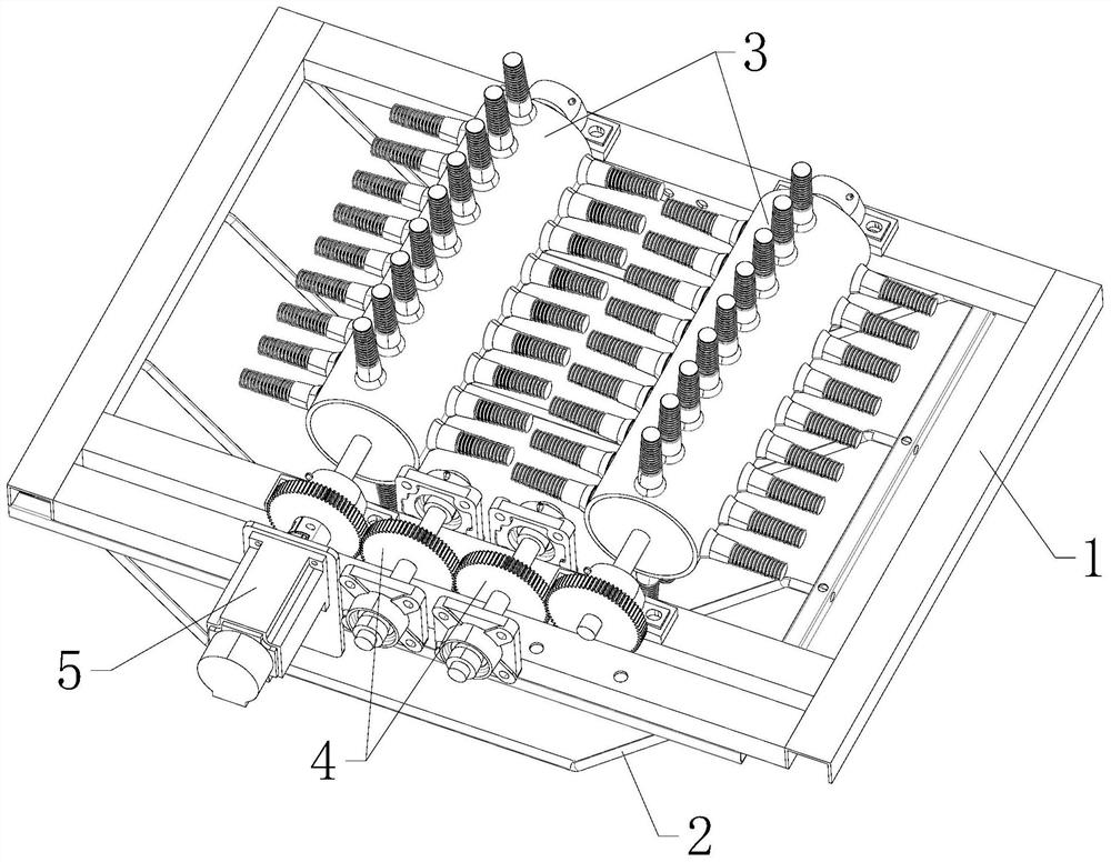 Flexible contra-rotating pineapple harvesting device