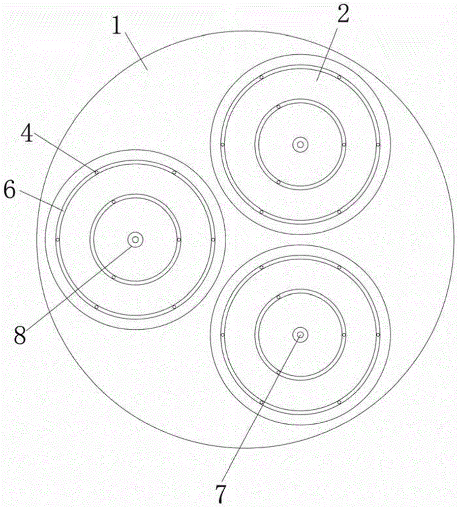 Tray capable of eliminating warping of wafers