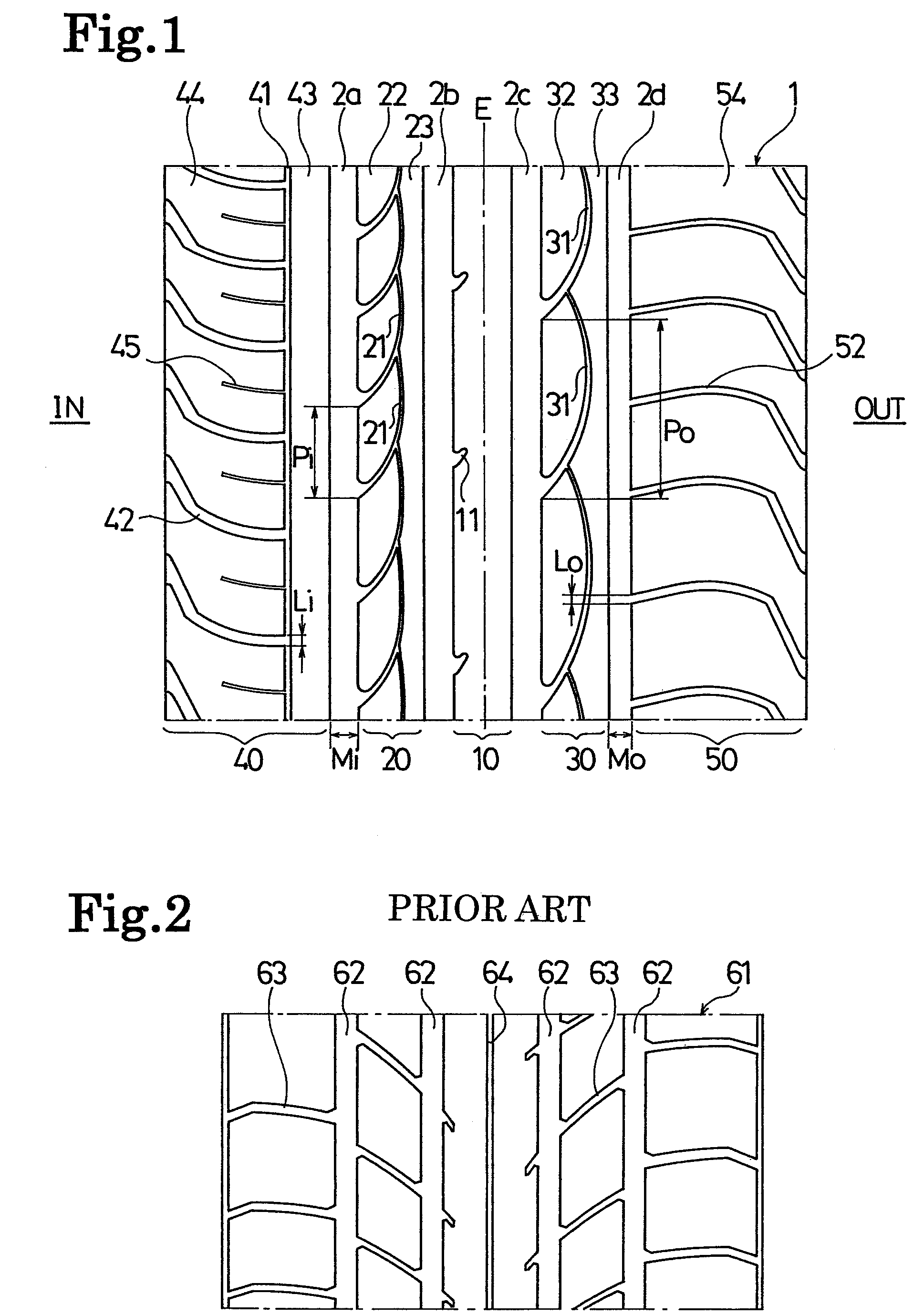 Pneumatic tire with tread having circumferential grooves and arcuate grooves