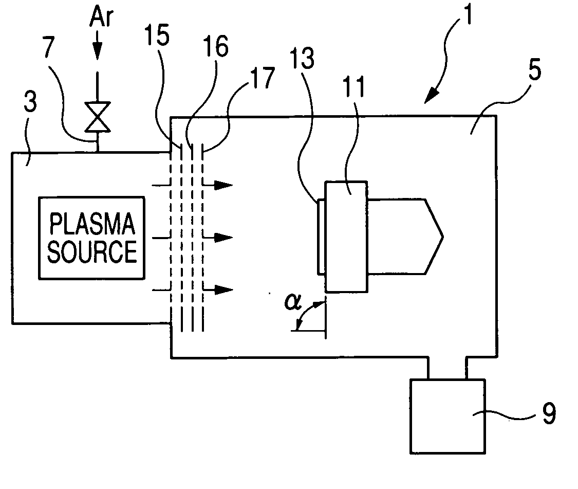 Ion beam irradiation apparatus and insulating spacer for the same