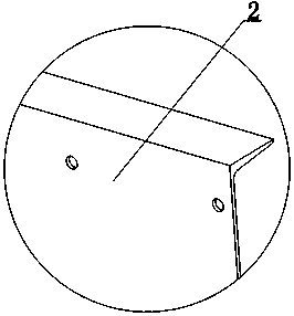 Tension adjusting device for traction of transmission belt