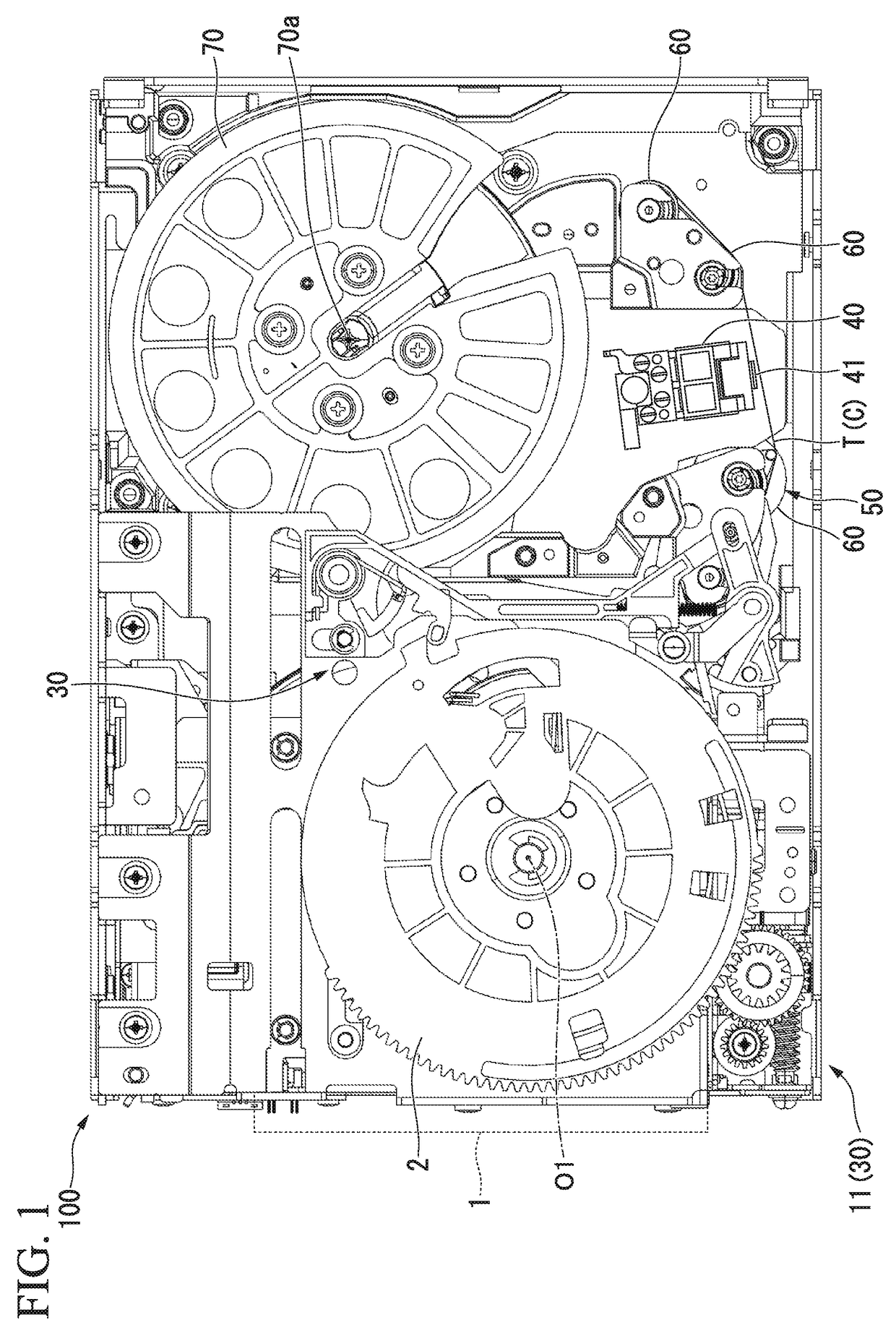 Magnetic tape device and magnetic tape maintenance method