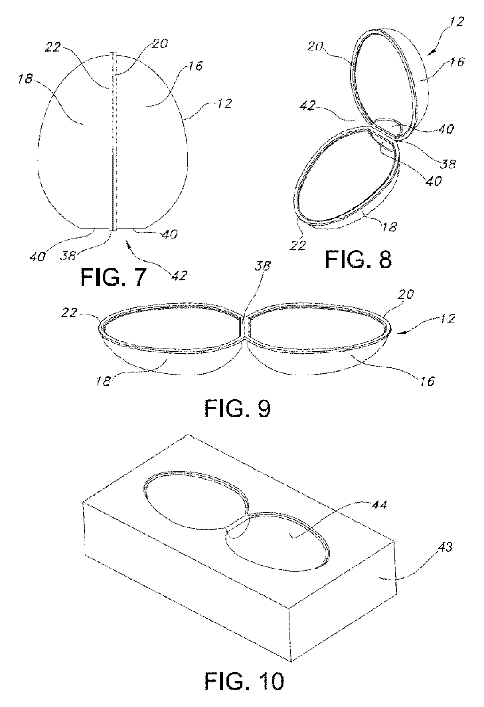 Thermoformed plastic container for chocolate