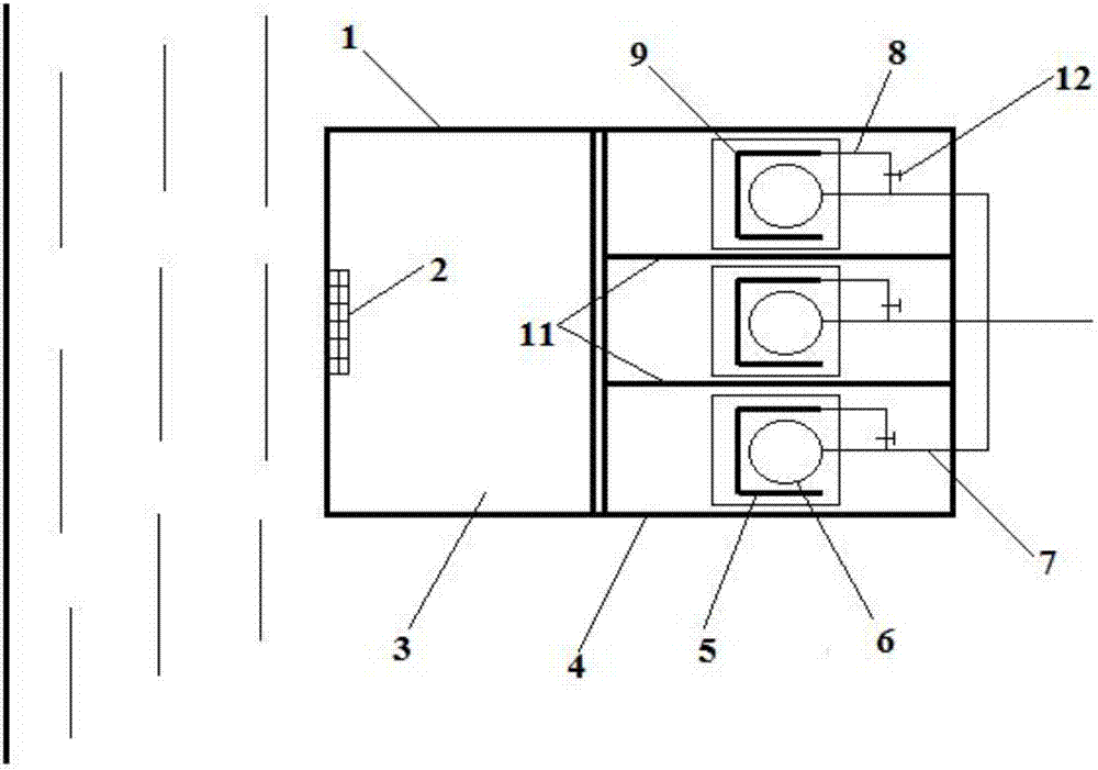 Submersible type lift pump station applicable to high-water-level-change sediment-laden river in hilly region