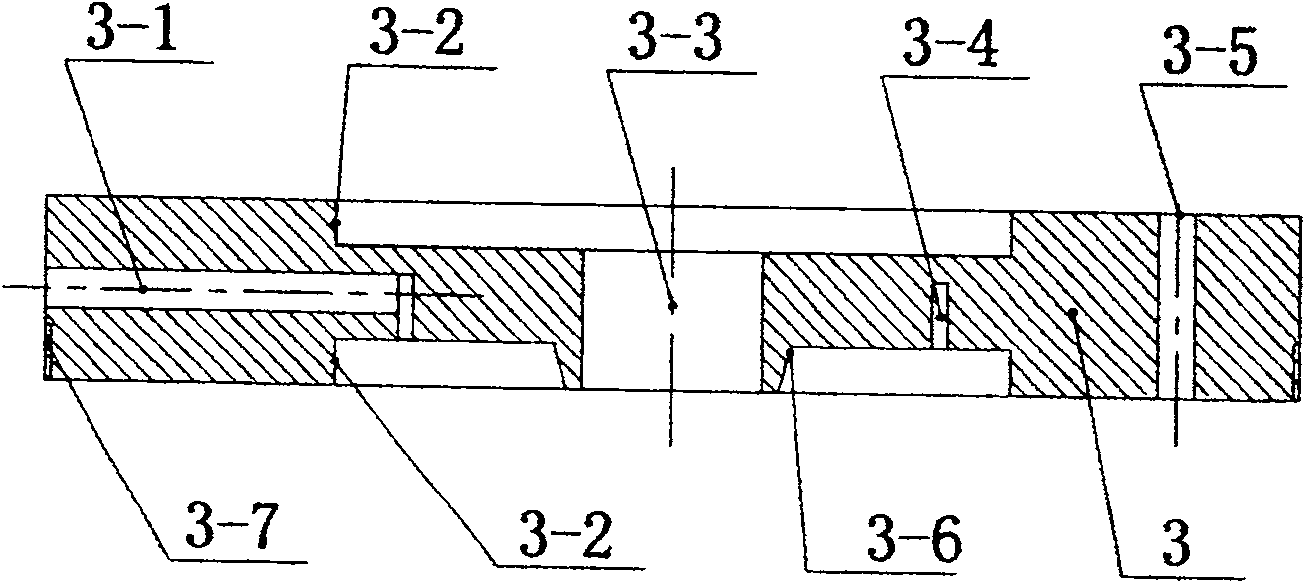 Composite nozzle for preparing supercritical fluid nanometer micrometer materail